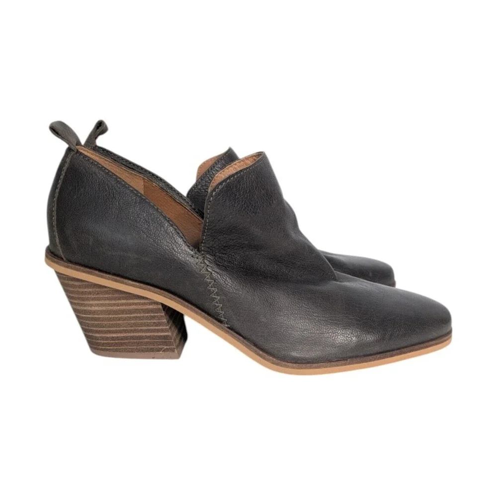 Lucky Brand Victorey Brown Leather Ankle Boots Booties Size 9.5 Pointed Toe